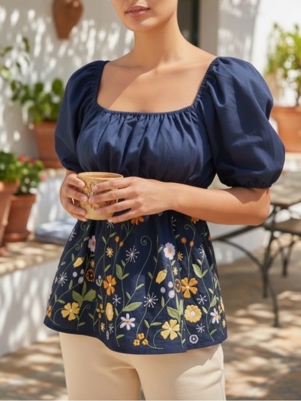 Mi Golondrina Elena Otono Azul Large Smocked Babydoll Style‎ Embroidered Top